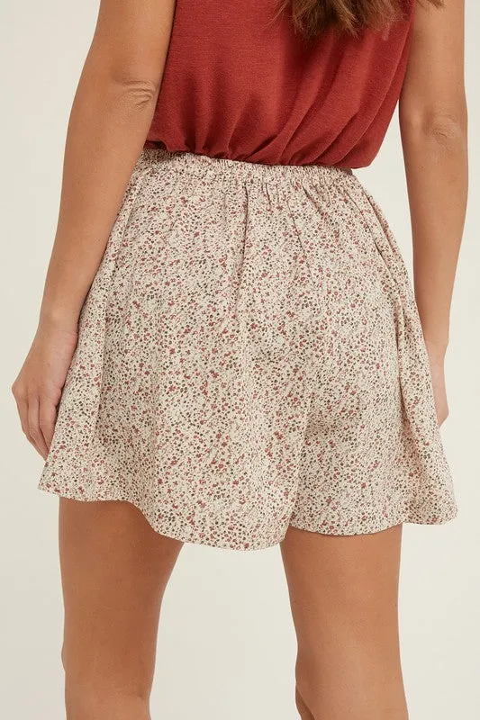 Breezy And Easy Pleated Shorts (Size Large)