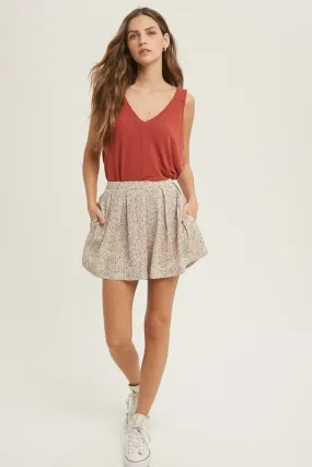 Breezy And Easy Pleated Shorts (Size Large)