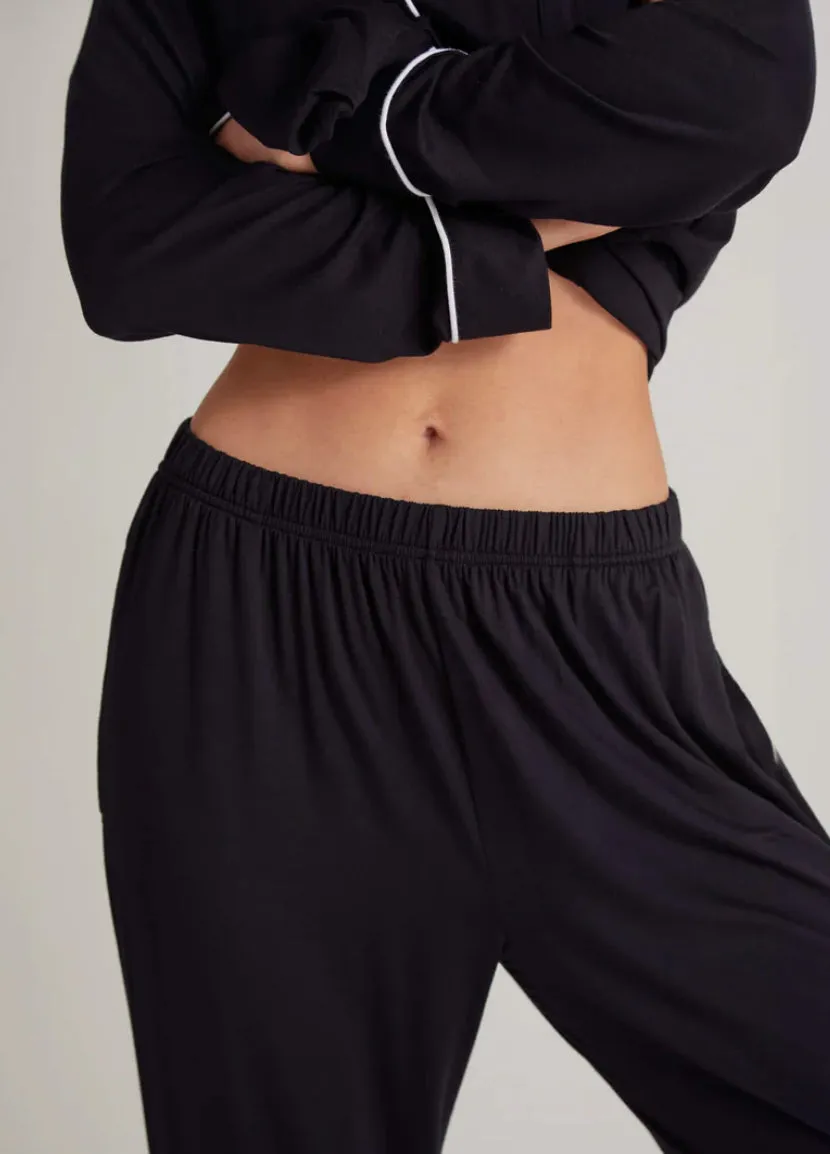 Faceplant Dreams Black Lounge Set (sold separately)