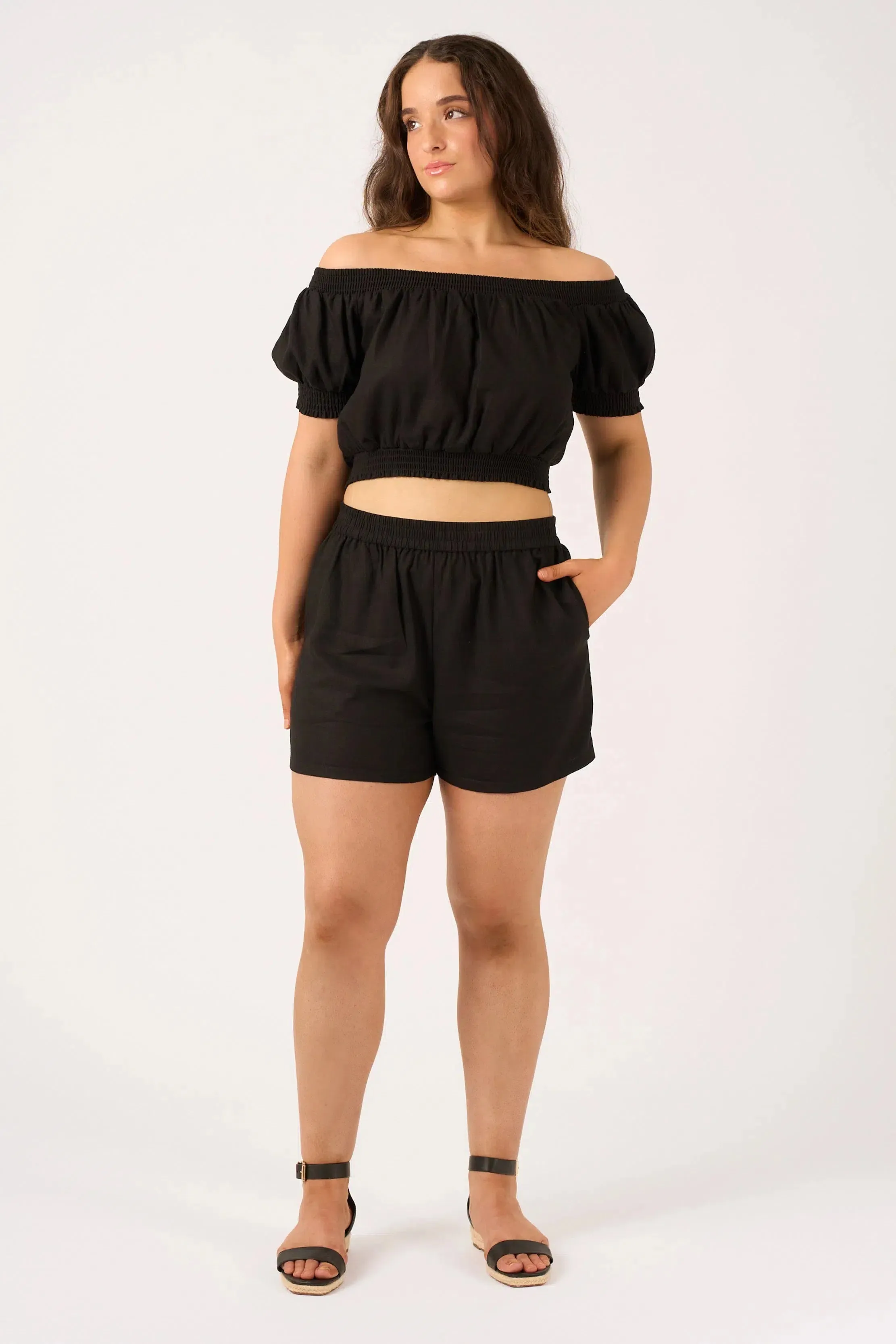 Linen Blend Pull On Short - Black