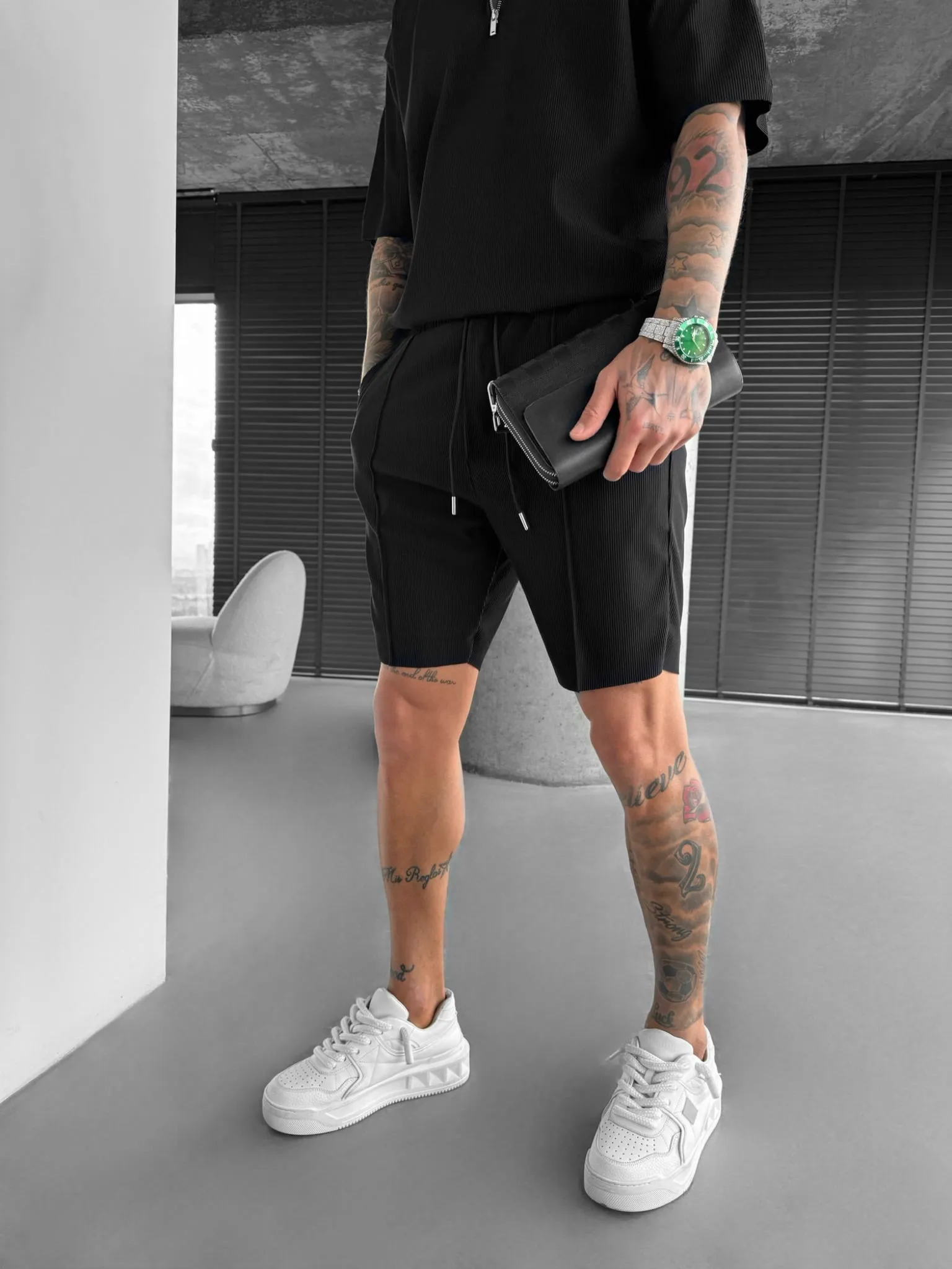 Loose Fit Seam Knit Shorts - Black