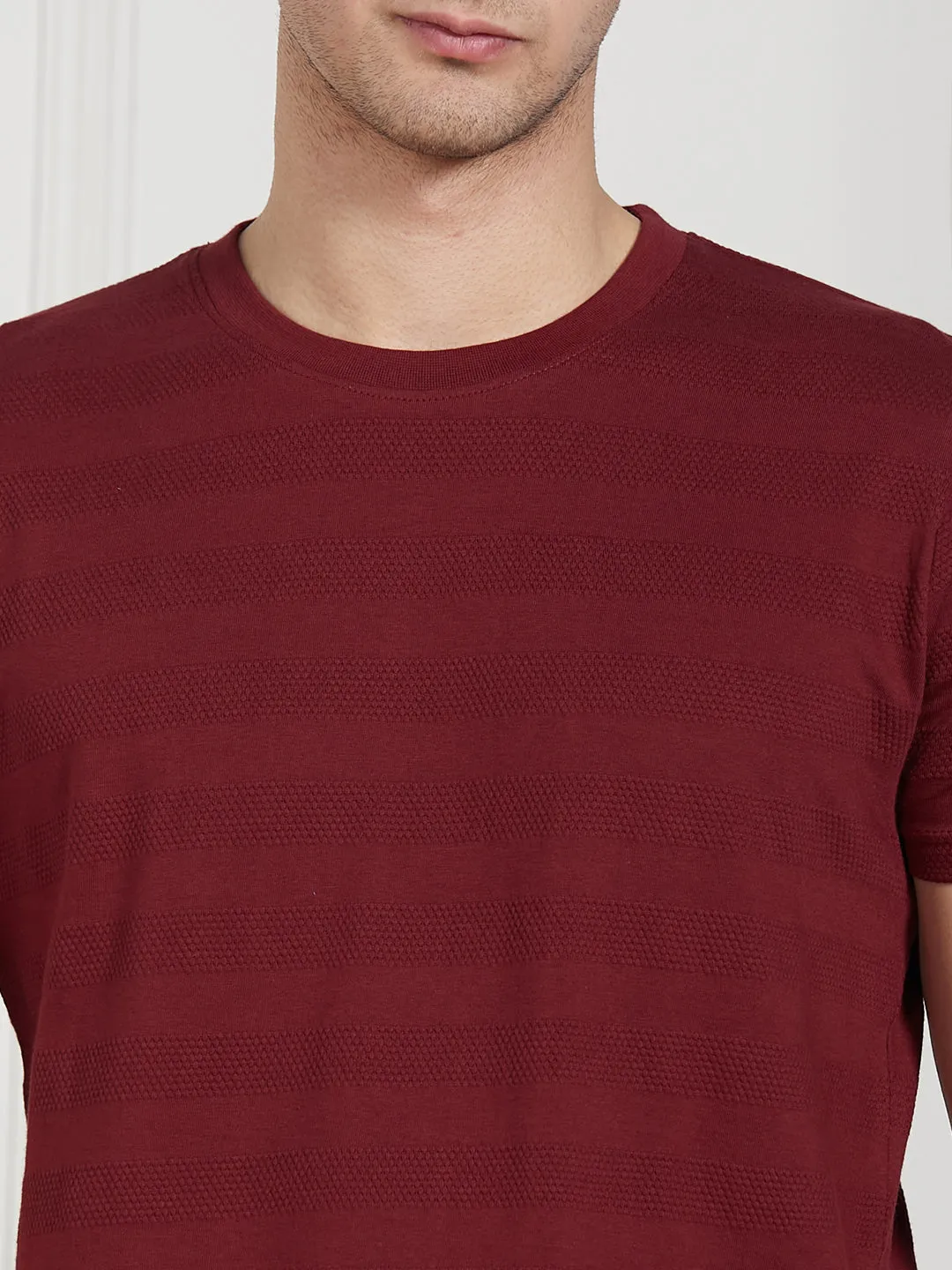 Men's Maroon Cotton Regular Fit Textured Round Neck T-Shirt