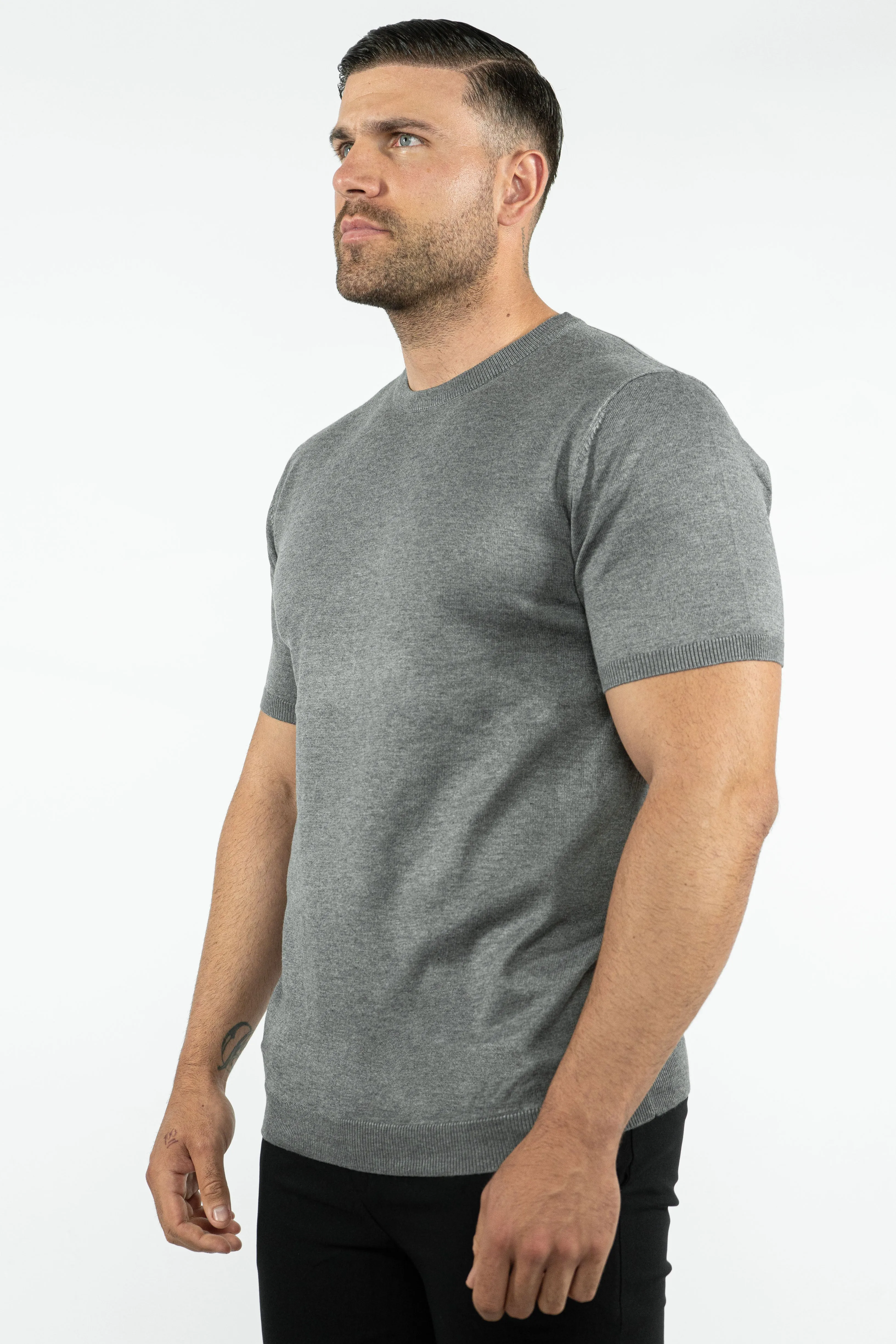 THE LUCA - KNITTED SLIM FIT T-SHIRT