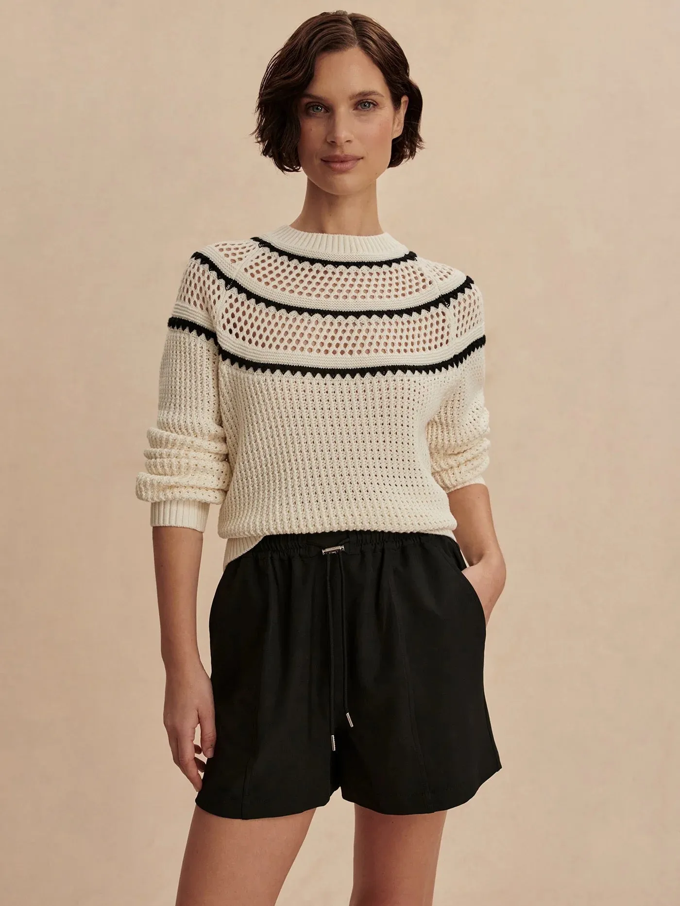 'Varley' Esmond mid Rise Short 3'